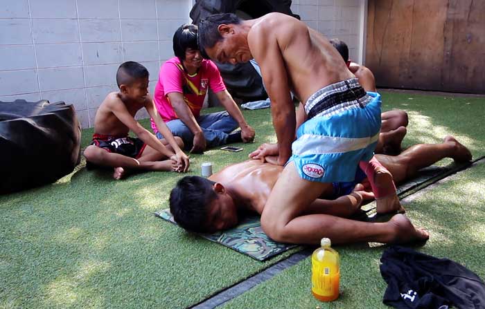 Mainchai massage Yokkao training centre thai oil 